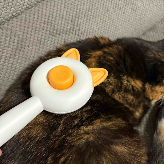 Selbstreinigende Katzenbürste – Fellpflege auf Knopfdruck - Miau Moment